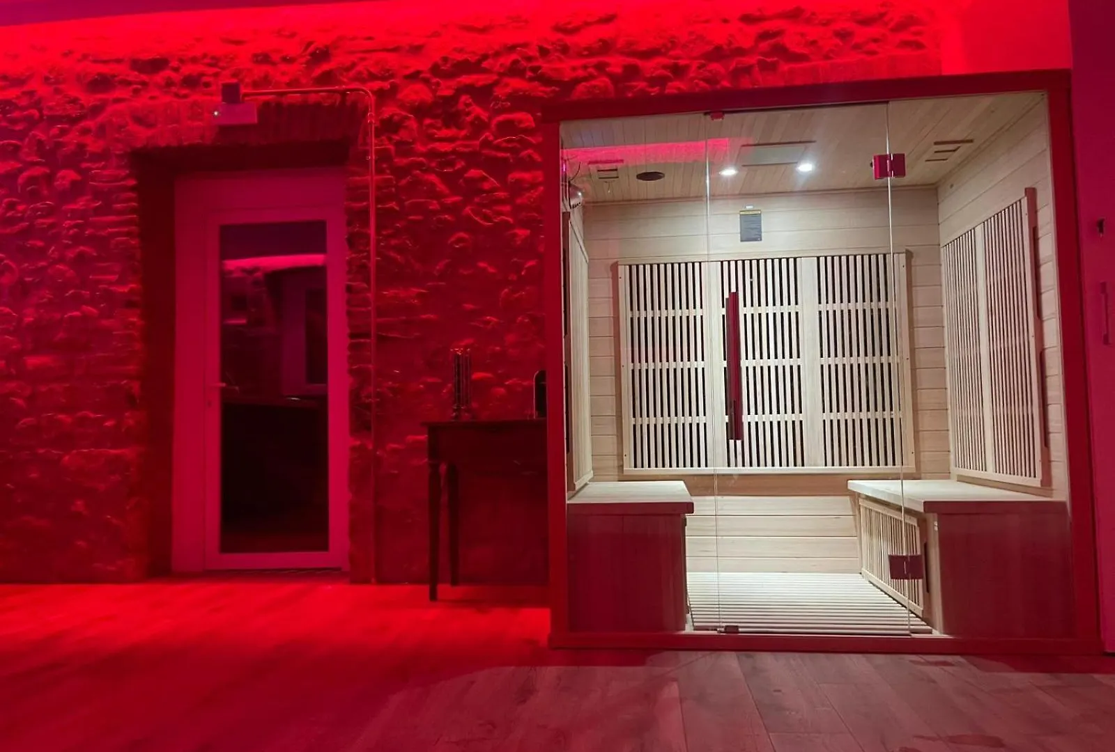 Novecento Luxury&Spa Residence 4 Stelle Montese 0*,  Italia